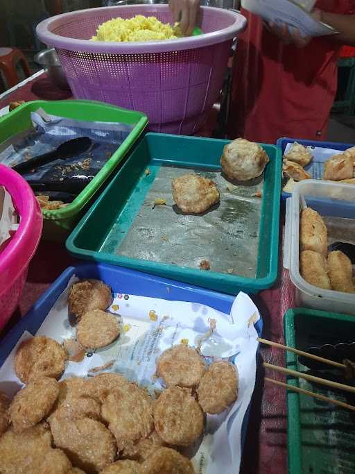 Nasi Kuning Ibu Mari 4