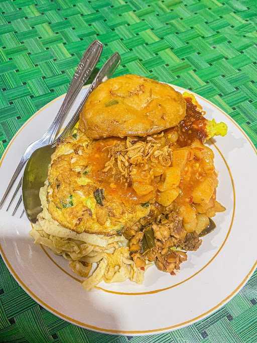 Nasi Kuning Ibu Mari 2