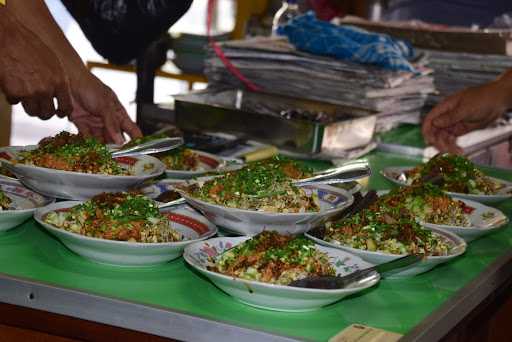 Nasi Lengko H Barno 6