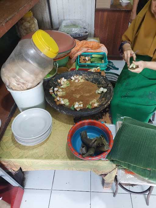 Rujak Gado-Gado Parujakan 2