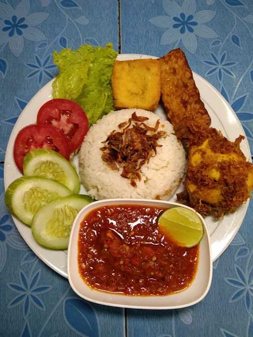 Warung Nasi Ibu Siti 3