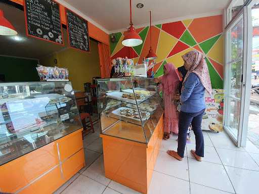 Donat Madu Cihanjuang Cabang Plara 2