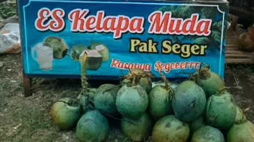 Es Kelapa Muda Pak Seger 1