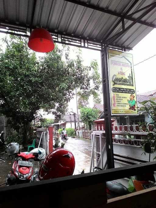 Kedai Saraswati Kebondalem 7