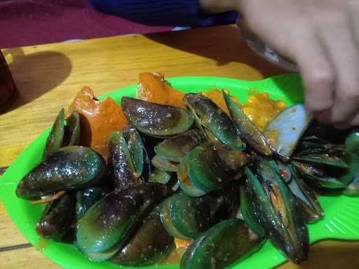 Lesehan Kerang Seafood Mas Agil 9