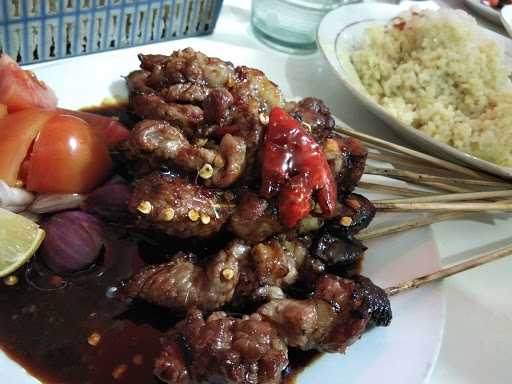 Rumah Makan Sate Kambing Bu'Um 5