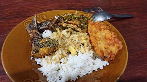 Nasi Campur Spesial Sambal Terong 4