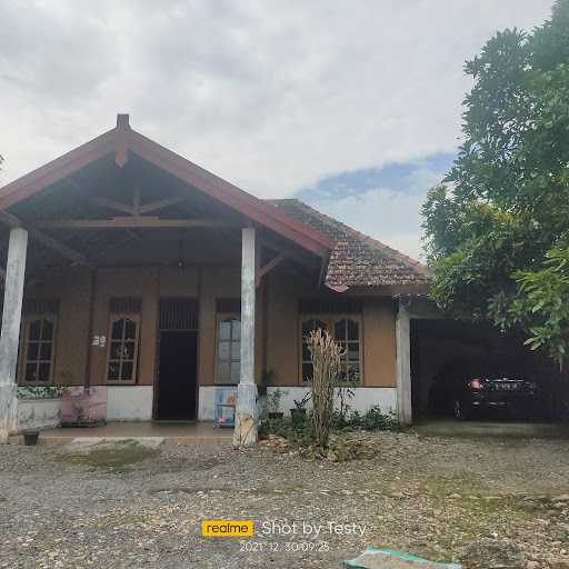 Rumah Testi Yudhanti 2