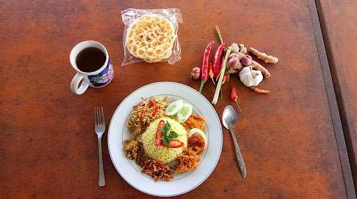 Warung Nasi Kuning 24 Jam 2