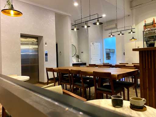 Emji Coffee & Eatery Pluit 5