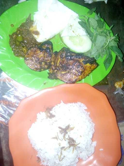 Ayam Bakar 4 Saudara 2