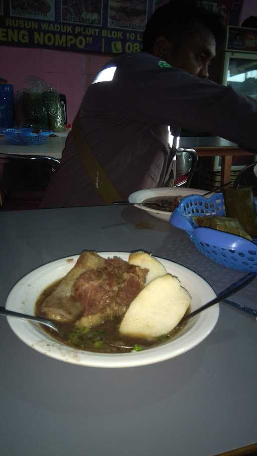 Coto Makassar Dg. Nompo 10