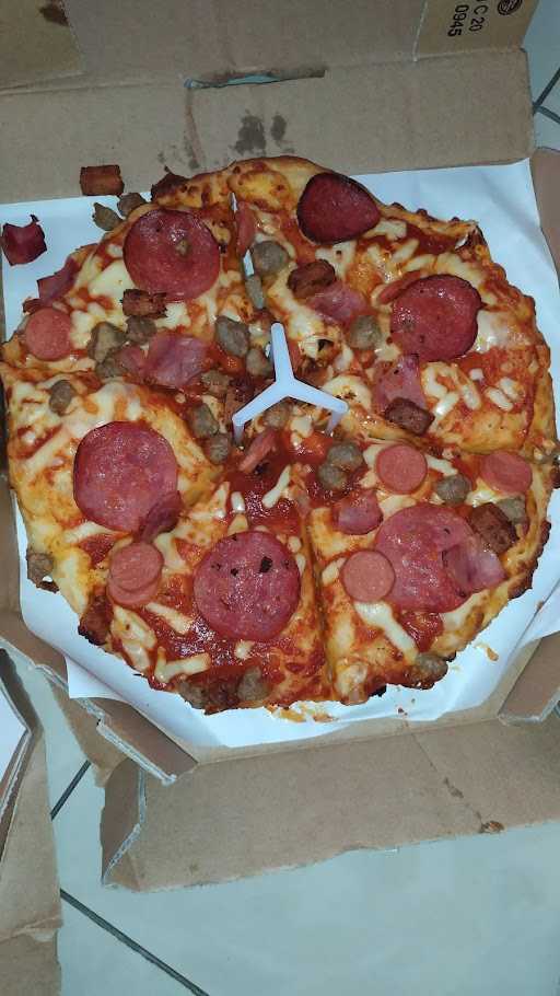 Domino'S Pizza 4