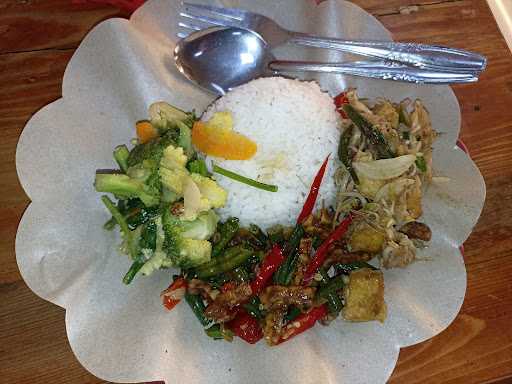 Warung Makan Bu Wiwi 3