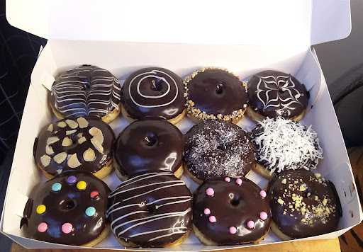 Tiara Donut'S 9