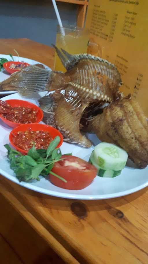 Ajam Goreng Pop Temanggoengan 1