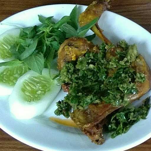 Bebek Pedas Ayam Bakar Bu Nunung 5