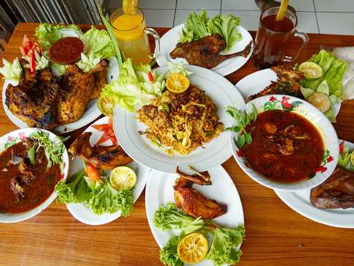 Bebek Pedas Ayam Bakar Bu Nunung 10