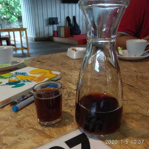 Omah Kopi Item Putih 10