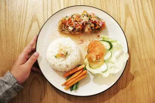 Warung Kopi Daily Bites 7