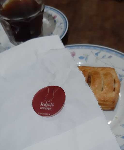 Sedjoli Pastry & Coffee 9