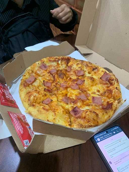 Domino'S Pizza 10