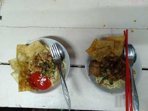 Mie Ayam Bakso Sak Wajan. Wonogiri 7