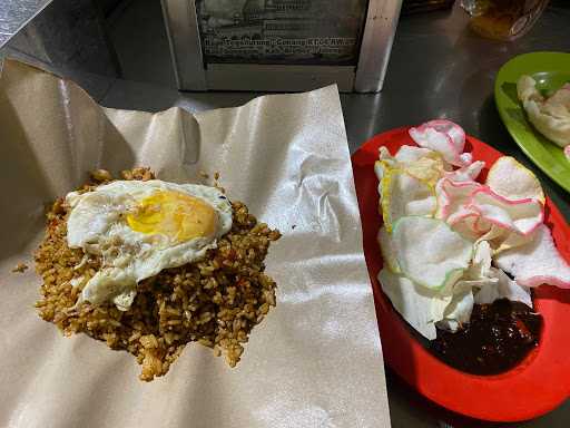 Warung Makan Muncul Malam 5