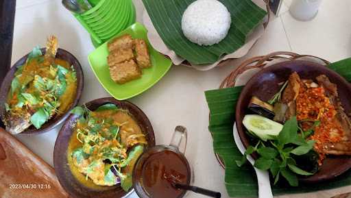 Warung Daun Salam 3