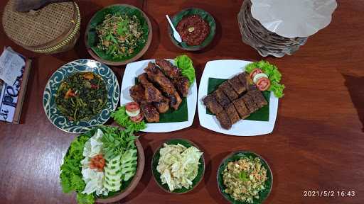 Warung Omah Lawas Tirtoudan 9