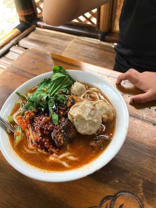 Bakso & Mie Ayam Kuah Kental 8