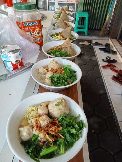 Bakso Tumpeng Viral & Es Campur Bandung 7