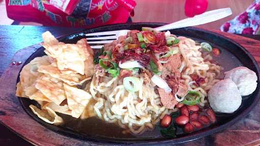 Mie Ayam Panggang Tuyem 9