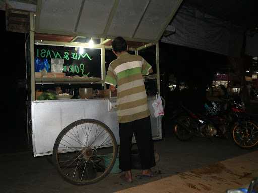 Mie Dan Nasi Goreng 3