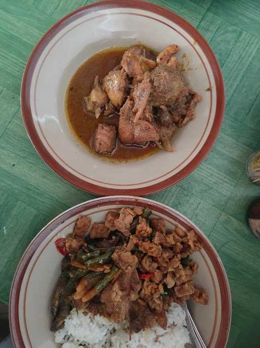 Warung Makan Pak Lusino 5