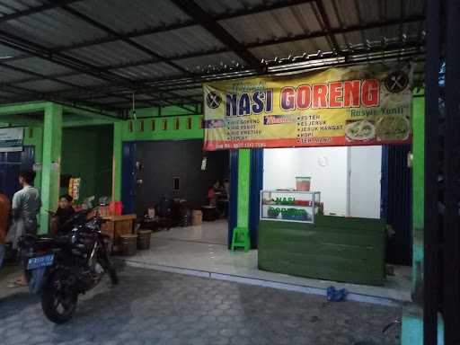 Warung Nasi Goreng Rasyie Yanti 3