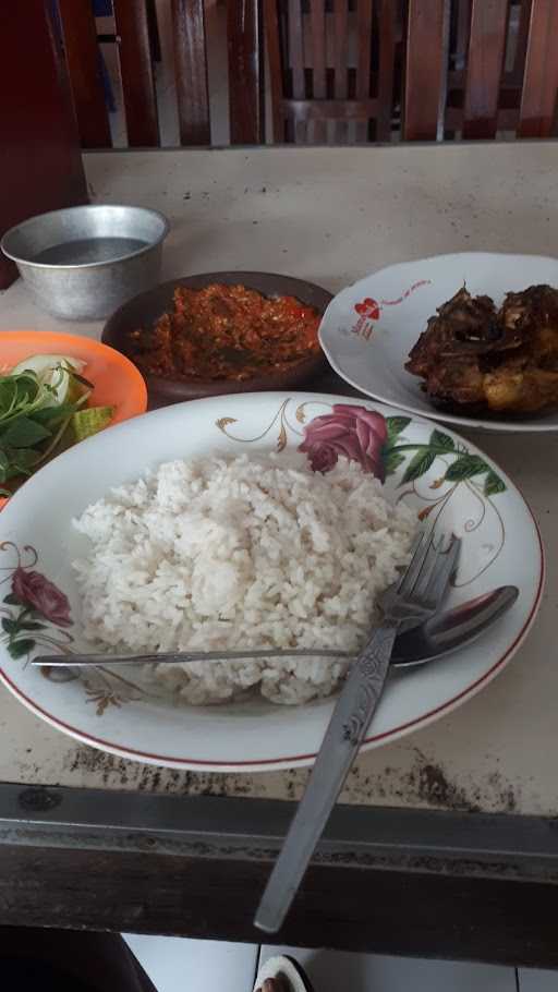 Rumah Makan Tien 4