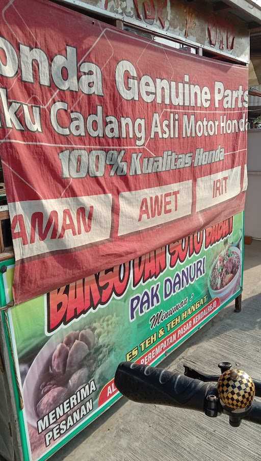 Warung Bakso. Bapak Danuri 9