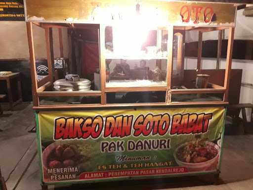 Warung Bakso. Bapak Danuri 7