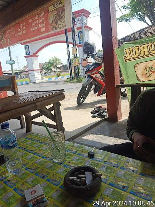 Mie Ayam Pangsit Mbok Moro 4