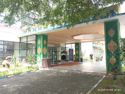 Rumah Makan Yusro 5