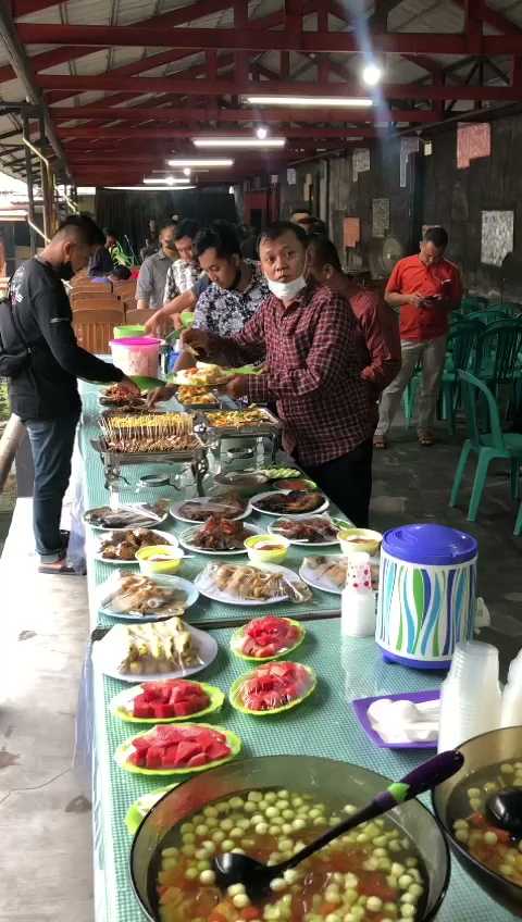 Warung Lesehan Padang Bulan 5