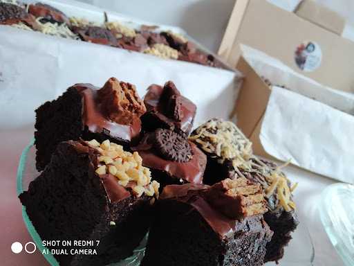 Brownies Vio Kitchen 6