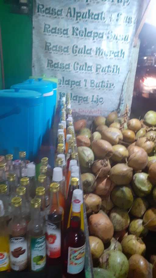 Es Kelapa Muda Sirup Wong Dewek 2