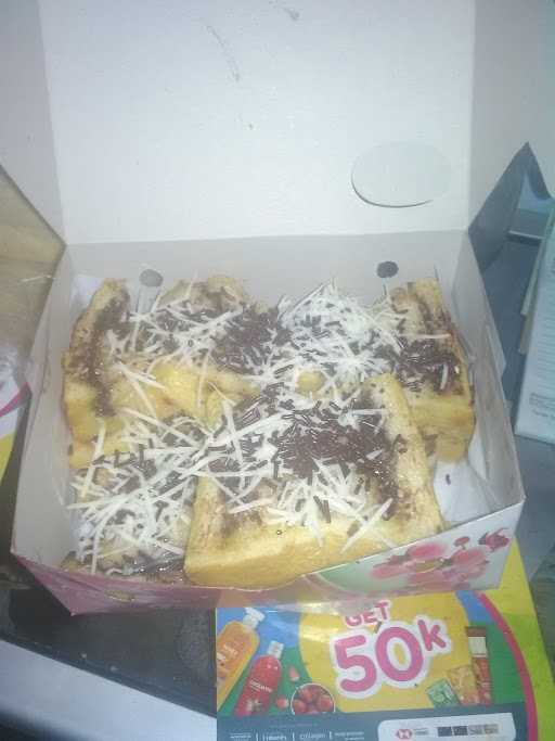 Roti Bakar Teh Lily 8