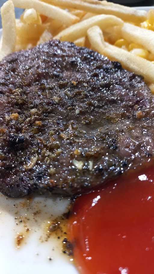 Black Delish Steak 8