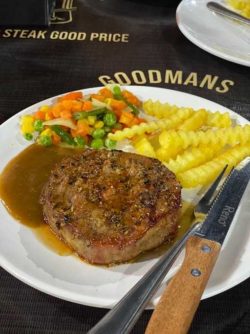 Goodmans Steak 8
