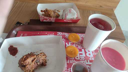 Richeese Factory Pinang 10