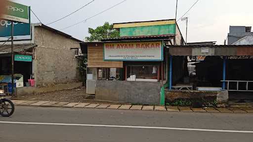 Rumah Makan Ayam Bakar Mas Tikno 7