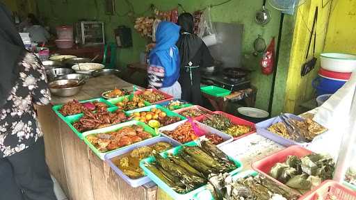 Rumah Makan Citarasa Prasmanan 4